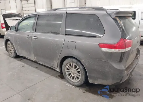 2011 Toyota Sienna Xle V6 из США, поврежденный, VIN 5TDYK3DC3BS113945